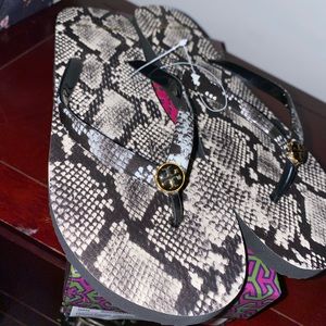 New w/box Tory Burch snake skin print flip flop -8